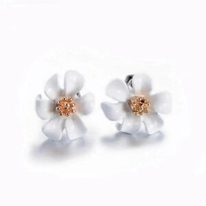 Elegant Retro White Enamel with Gold Stamen Tropical Flower Stud Earrings